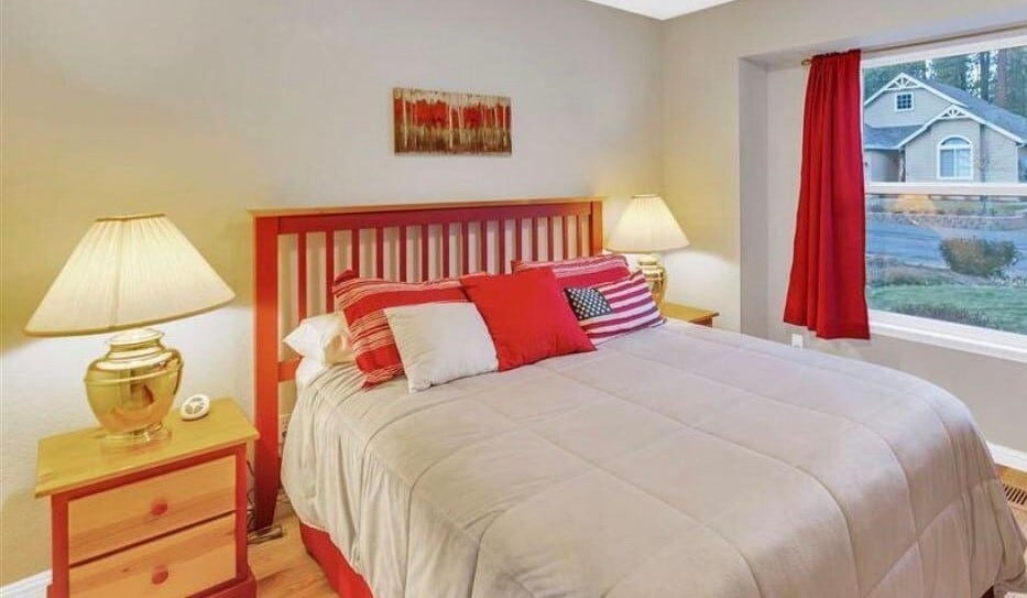 Bedroom 2 - 82 Sequoia Cir