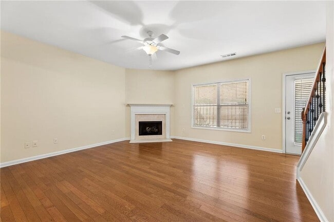 Building Photo - 6210 Elmshorn Way