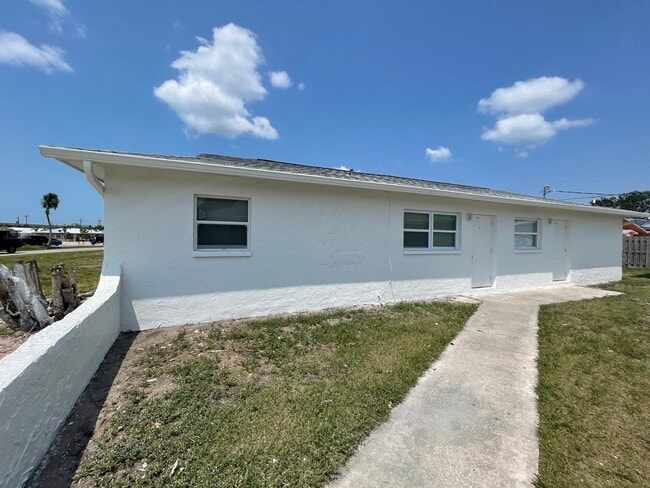 Building Photo - 11430-32 Kimble Dr - Quad