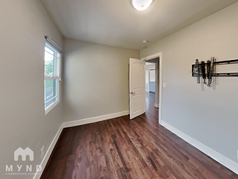 Building Photo - 1078 16th St