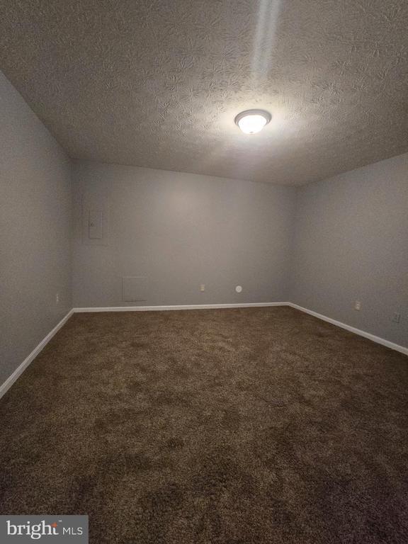 Building Photo - 160 Leeds Creek Cir