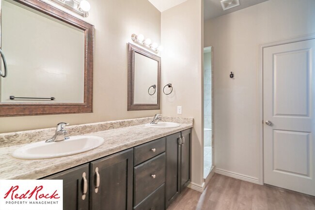 Building Photo - 4 Bedroom Home In The Villas At Sienna Hills