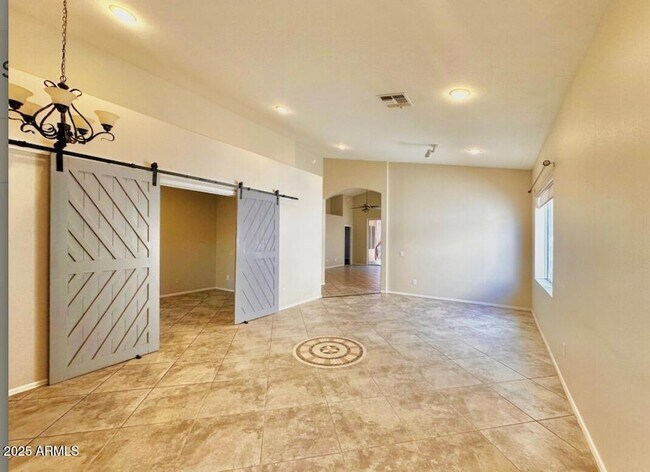 Building Photo - 14410 S 44th St