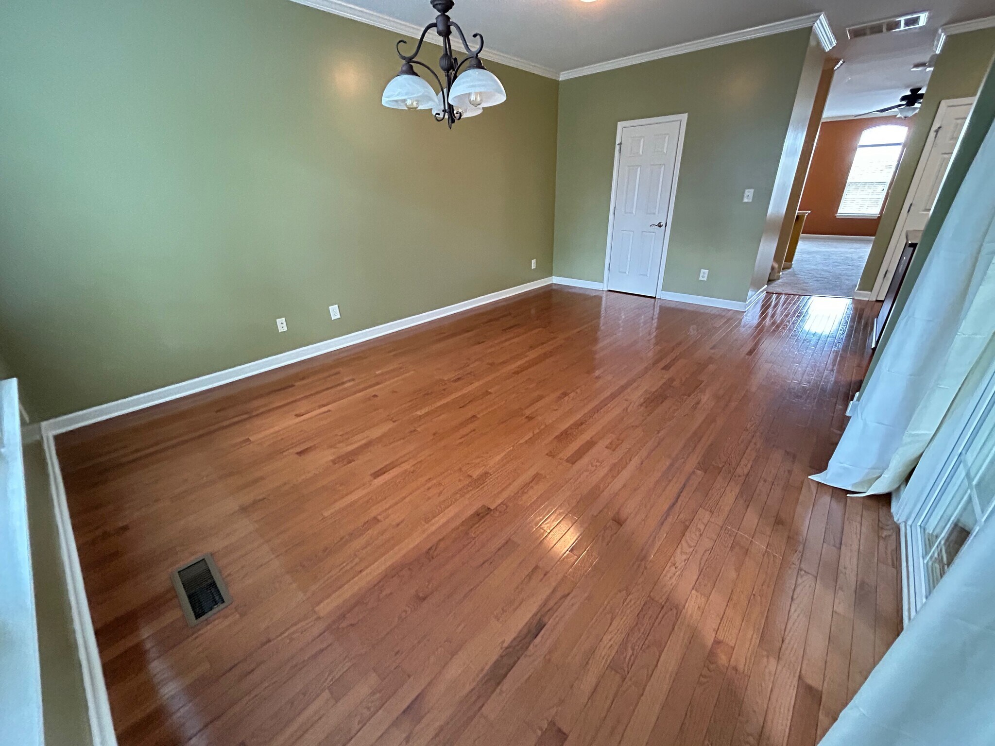 Building Photo - 105 Havelock Ct