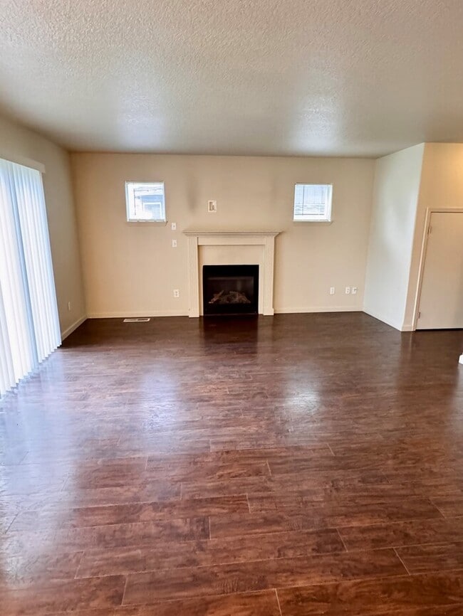 Building Photo - Open House Sat,Aug 30th from 11:30- 12:30!...