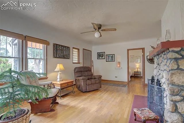 Building Photo - 1017 Iowa Ave