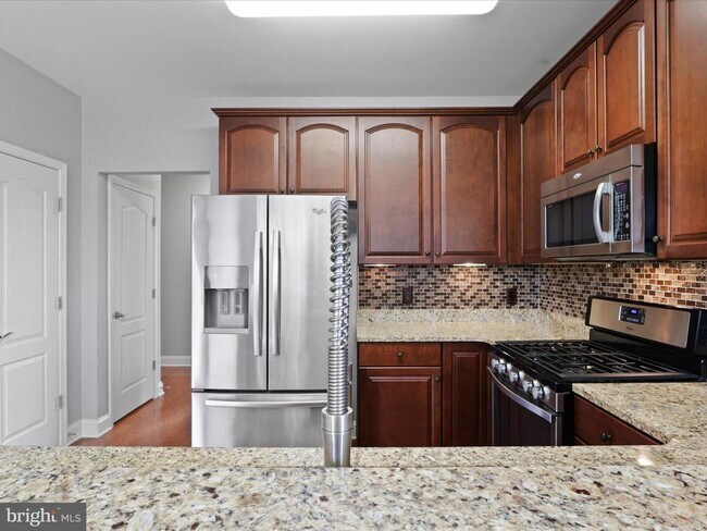 Building Photo - 9200 Charleston Dr