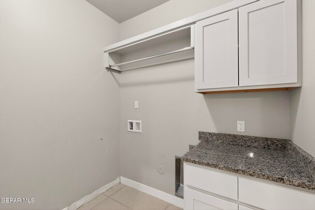 Building Photo - 13808 Garforth Ave