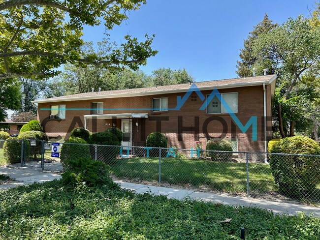 Building Photo - 1454 S Richards St