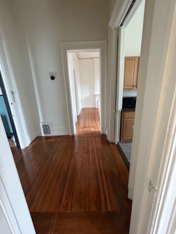 Building Photo - 111 Union St