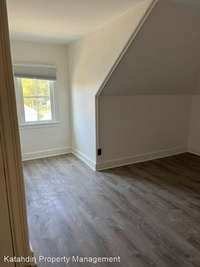 Building Photo - 3 br, 1.5 bath House - 41 Beacon Street