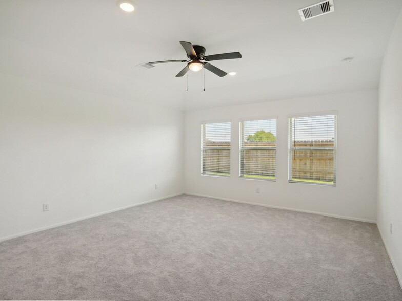 Building Photo - 7807 Eagle Crk Ln