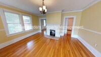 Building Photo - 2044 Forbes St
