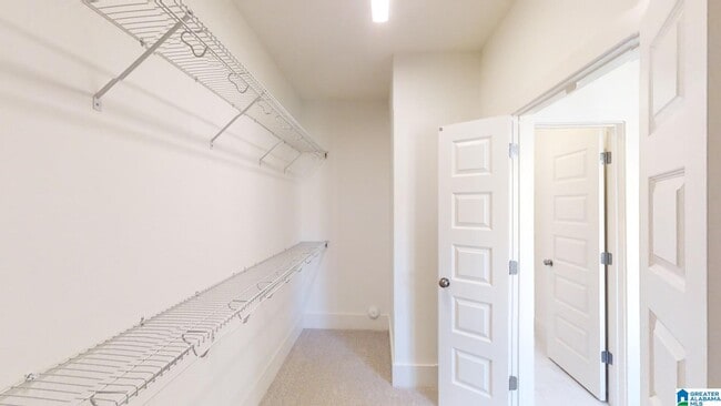 Building Photo - 12411241 Chelsea Pk Trl