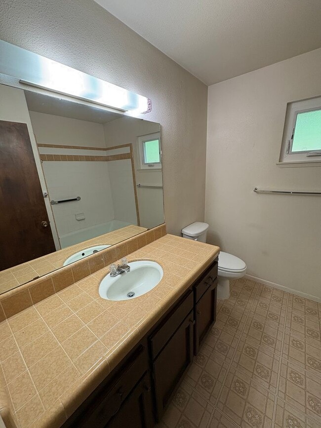 Building Photo - Spacious & Cozy Near Mountain View Elementary Home coming soon!