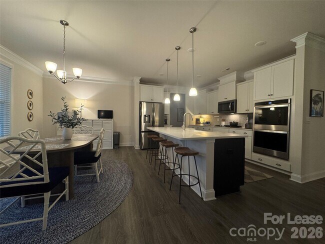 Building Photo - 1058 Thoroughbred Dr.