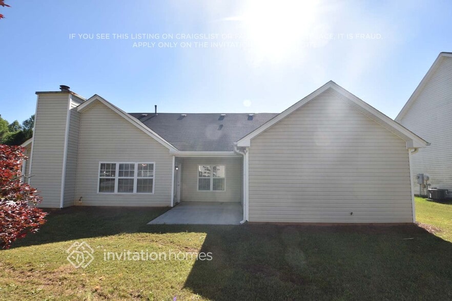 Building Photo - 2380 Thornberry Dr