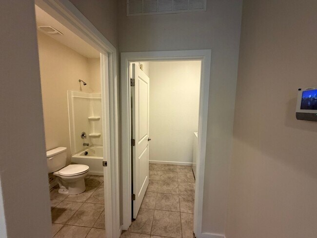 Building Photo - 36987 N Sidewinder Dr