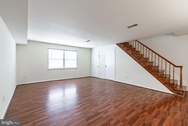 Building Photo - 430 N Patrick St