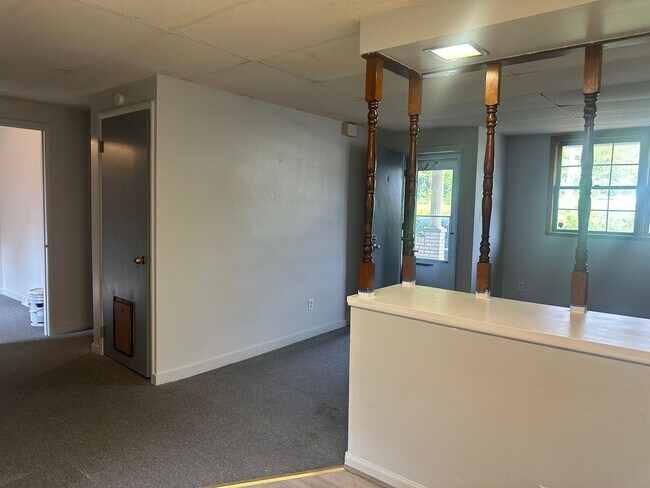 Building Photo - 113 Line Way