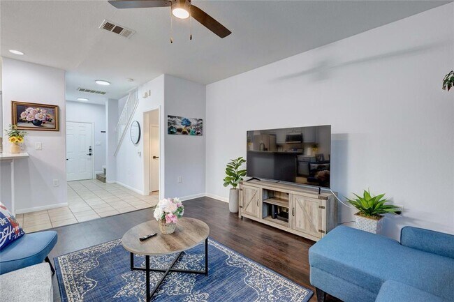 Building Photo - 7510 Lazy Creek Dr