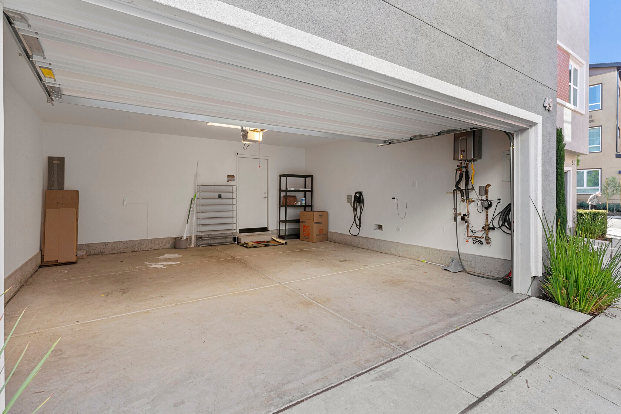 Building Photo - 2700 E Chaucer