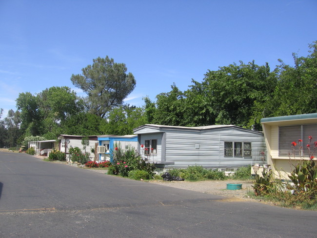 Primary Photo - Golden Feather Mobile Home Park