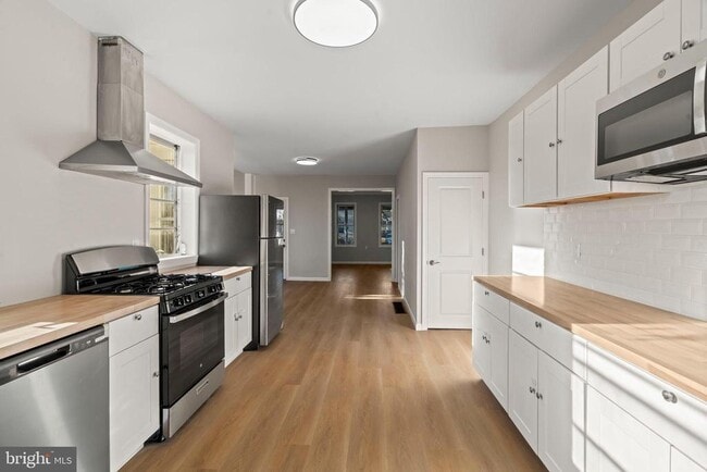 Building Photo - 606 Spruce St