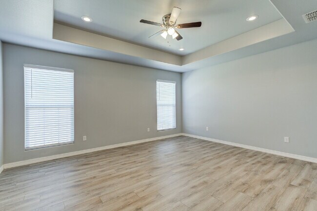 Building Photo - Wonderful 3 Bed 2 Bath in Willow Bend!