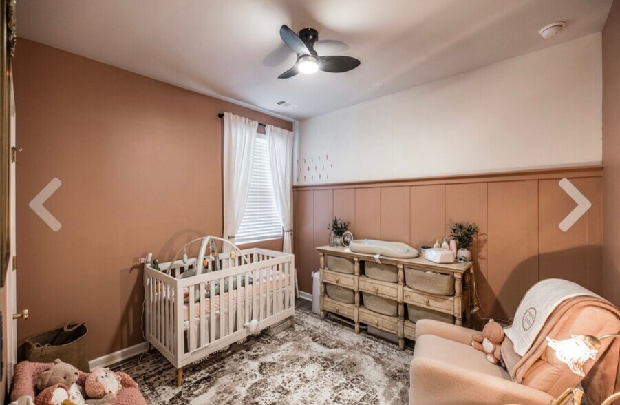 Building Photo - 7355 Lang Ave