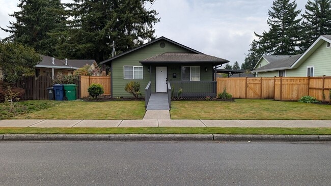 Primary Photo - 3 Bedroom Charmer