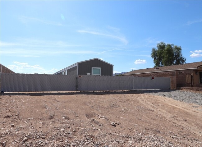 Building Photo - 1681 River Gardens Dr