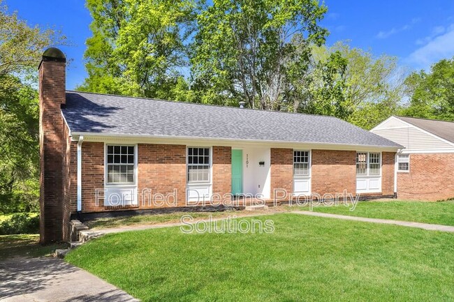 Building Photo - 1101 Surry Dr