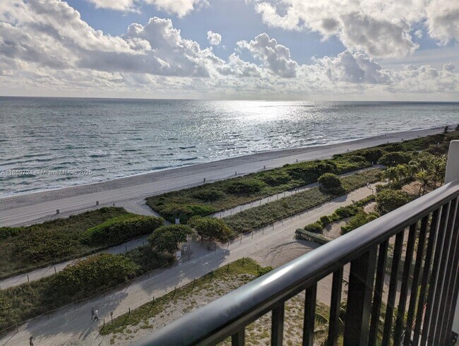 Building Photo - 9273 Collins Ave