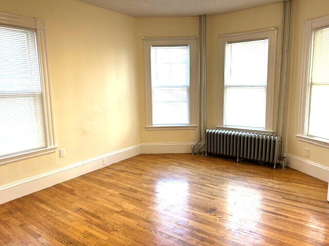 Building Photo - 33 Stone Ave