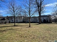 Building Photo - 118 Summer St