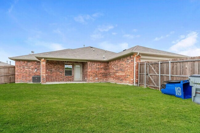 Building Photo - 1305 Cypress Ln