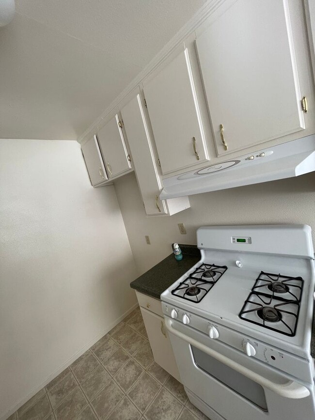 Building Photo - NOW AVAILABLE!! Very Nice Home In Gustine