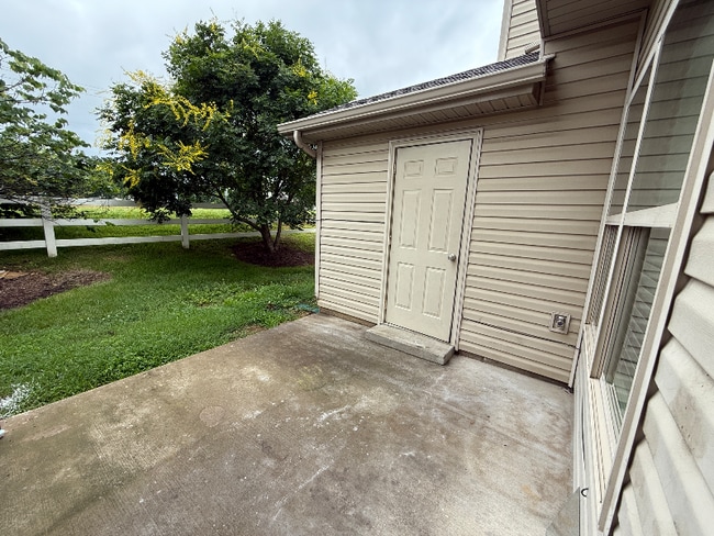 Building Photo - 387 Brooklet Ct