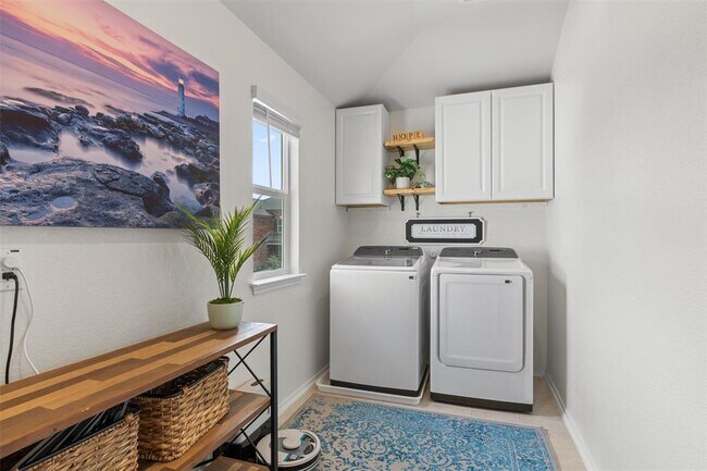 Building Photo - 7701 Sika Rose Ln