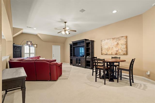 Building Photo - 6032 Sterling Dr