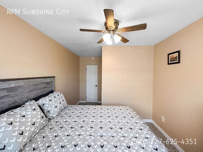 Building Photo - 11400 2nd St E