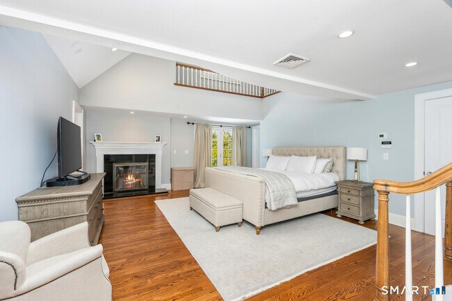 Building Photo - 20 Outlook Dr