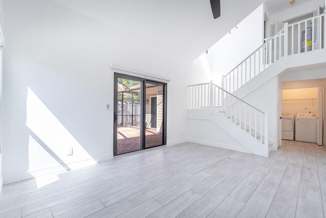 Building Photo - 302 Summerwinds Ln