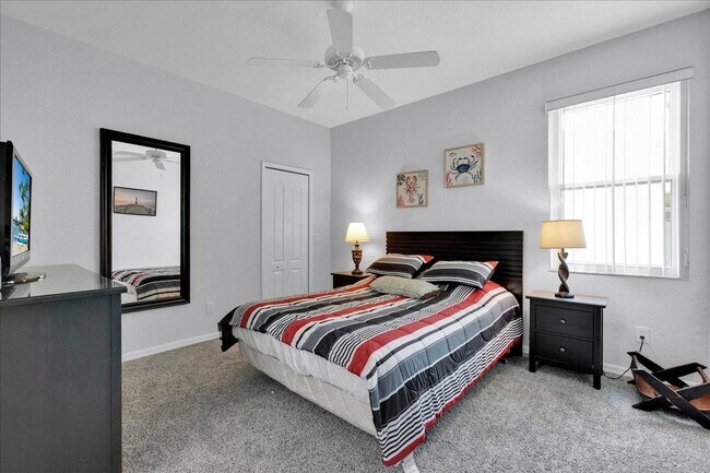 Building Photo - 1101 N Hampton Dr