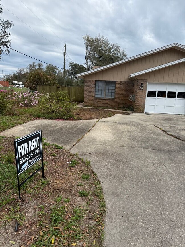 Building Photo - BV-Lincoln Drive