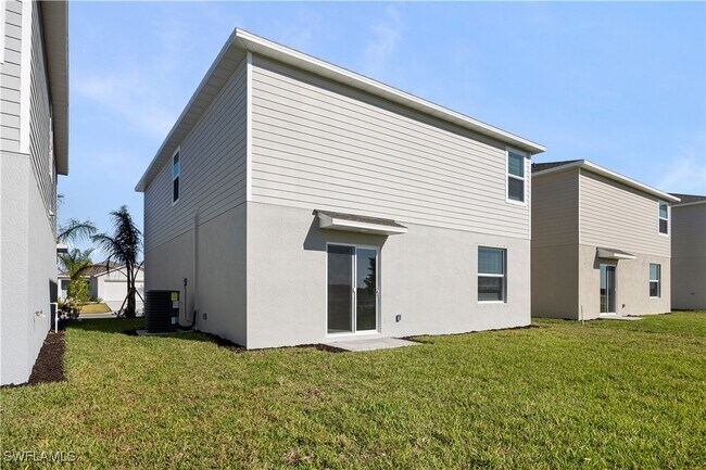 Building Photo - 19558 Fairhill Ct