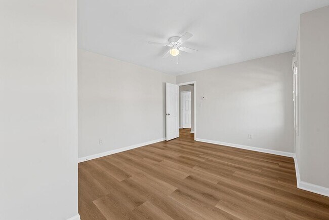 Building Photo - 3476 Harvest Ridge Ln NE