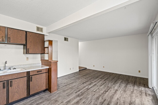 Floorplan - FAIRLAWN FLATS