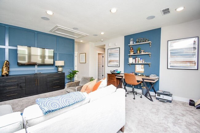 Building Photo - 10914 Brambling Wood Dr